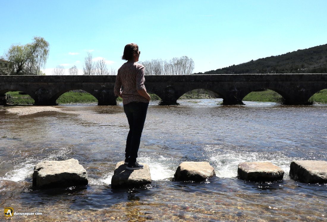 Durius Aquae: Puente y piedras pasaderas en Salduero