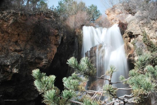 Cascada Batida en los Montes Universales