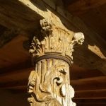 Durius Aquae: Capitel tallado en humilde madera en la iglesia de Fuetihoyuelo