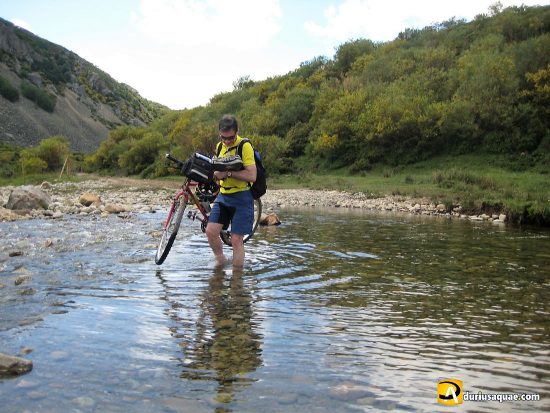 Vadeando el Carrión. Palencia