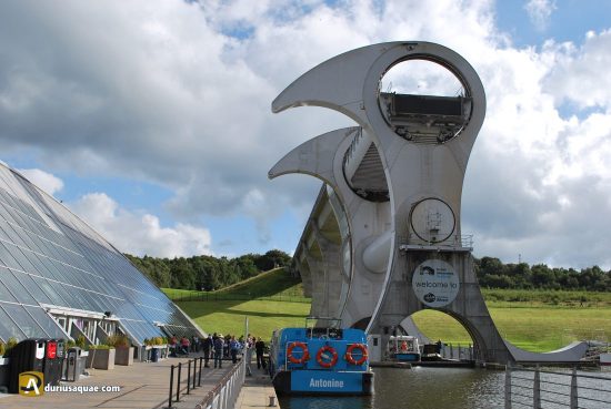 Falkirk wheel. Caledonian Canal, Escocia