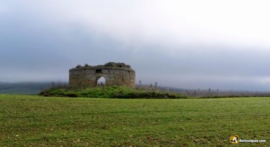 Molino de viento en Villagarcía de campos, Valladolid