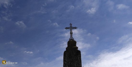 Cruz en el cementerio Castrillo de Duero