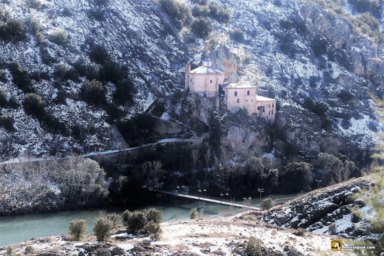 Soria: Ermita de San Saturio junto al Duero