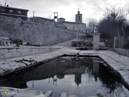 Lavadero y caños en Torrescárcela, Valladolid