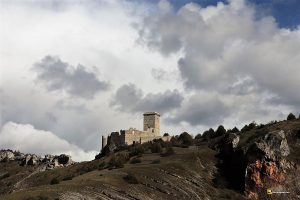 Vista del Castillo de Ucero, Soria