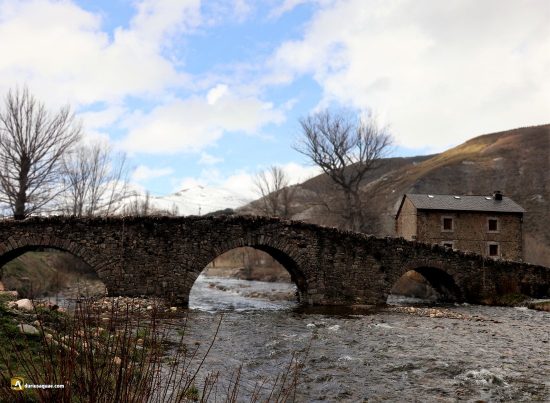Puente sobre el Curueño