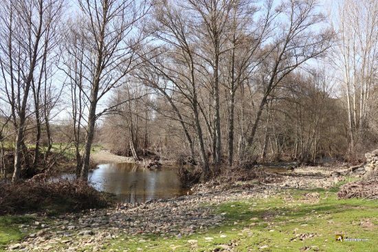 Vado en el río de Onor