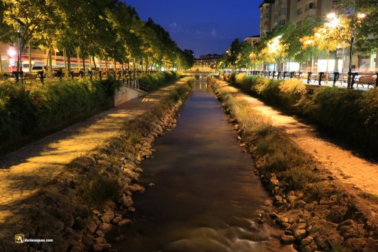Vista nocturna actual del río Esgueva