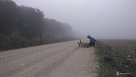 Niebla y pinchazo