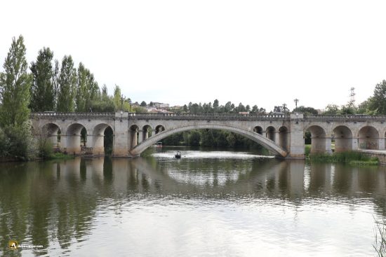 Puente en Chaves