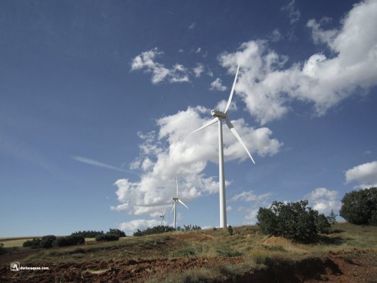 Aerogeneradores en San Martín de la Cueza