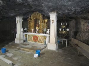 La Virgen de la Cueva en Hontangas
