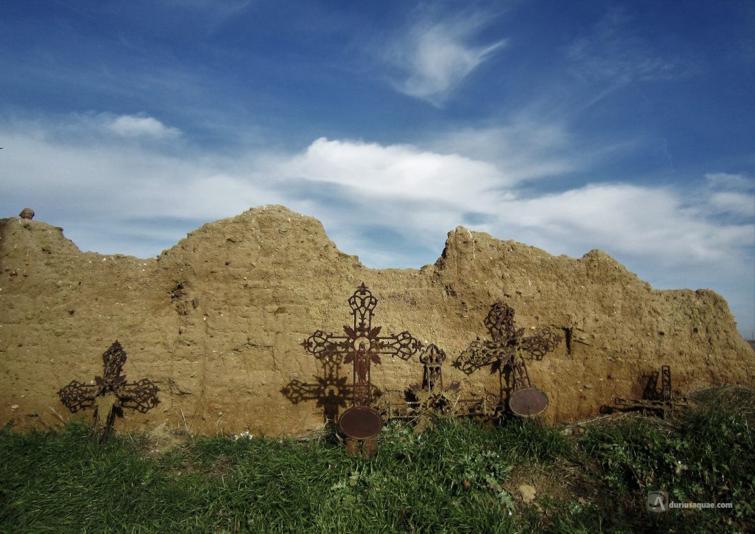 Cruces en Quintanilla del Monte. tierra de Campos