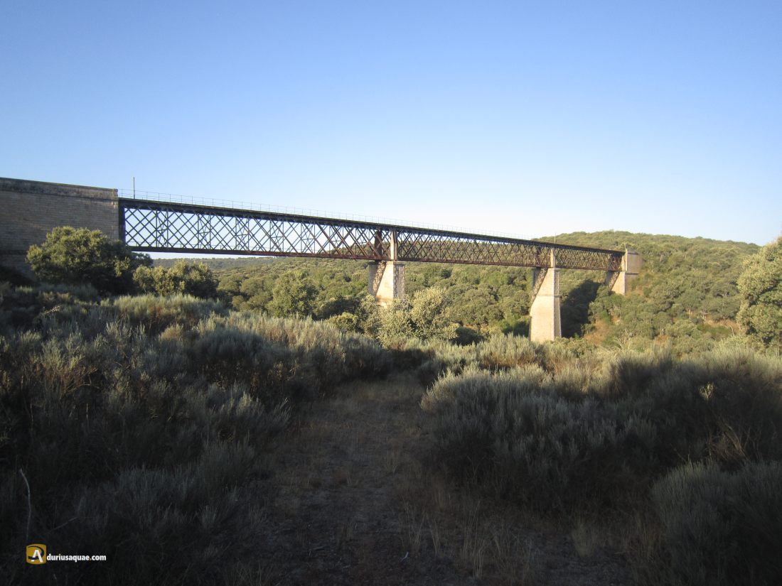 Puente sobre el Yeltes en Salamanca. Línea fuente de San Esteban-Barca de Alba