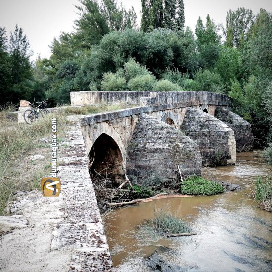 Puente sobre el Duero en Andaluz, Soria