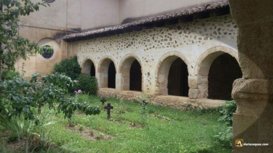 Claustro del Monasterio de Santa María. Gradefes