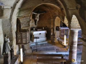 Interior de la iglesia de los Santos Justo y Pastor en la localidad de Olleros de Pisuerga