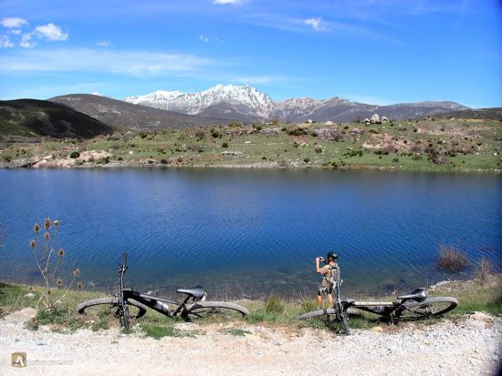 Embalse de Camporredondo de Alba . Palencia
