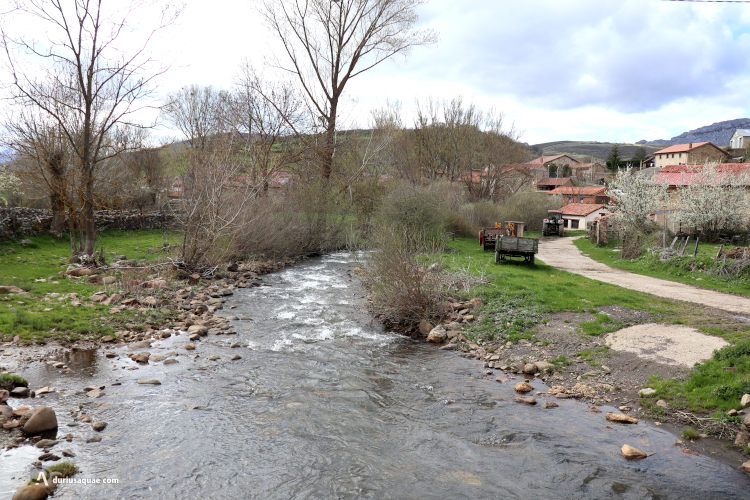 Pisuerga en Santa María de Redondo, La Pernía - Palencia Santa María de Redondo, La Pernía . Palencia