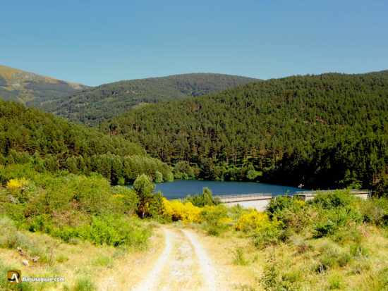 Embalse del Pirón o de Torrecaballeros